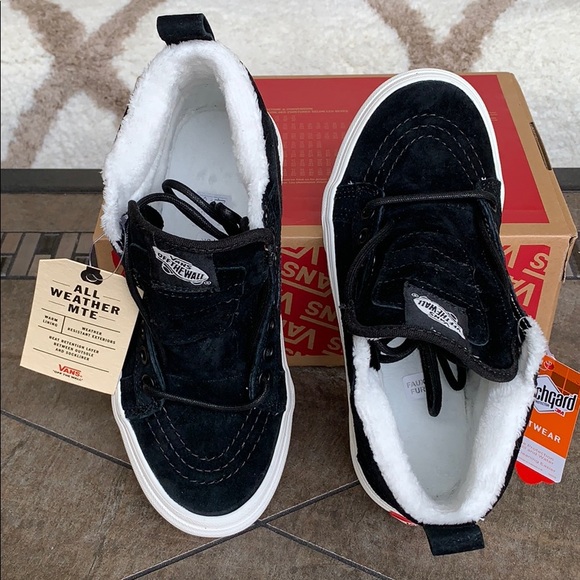 VANS SK8-Hi MTE Black/Black/Marshmallow WMNS - Picture 7 of 16